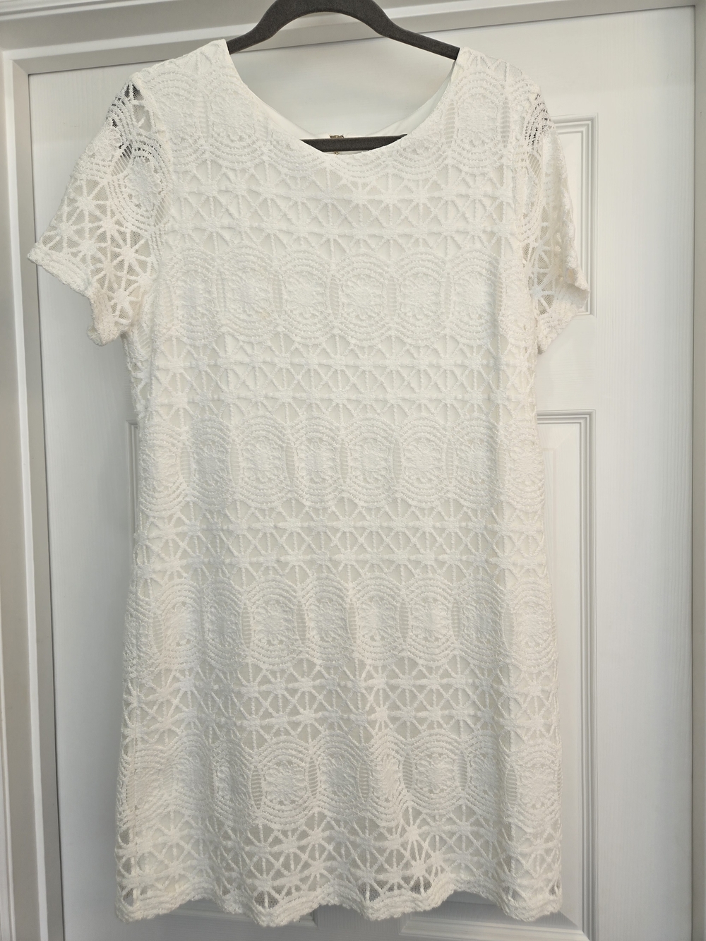 Lulu's White Crochet Lace Short Sleeve Shift Dress